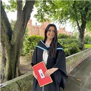 English literature tutor providing assistance to GCSE and A level students